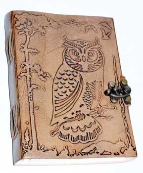 5" x 7" Owl in Jungle leather w/ Latch